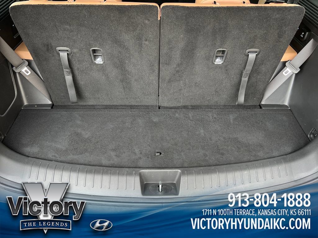Used 2024 Hyundai Santa Fe Limited AWD/4WD image 23
