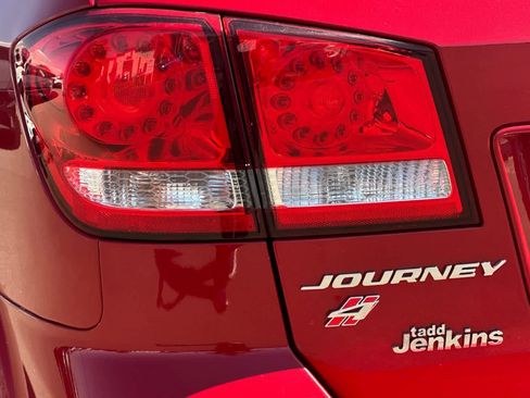 Used 2019 Dodge Journey SE AWD/4WD image 32