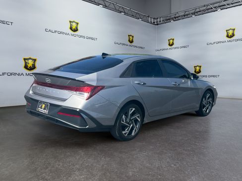 Used 2025 Hyundai Elantra Sport FWD image 5