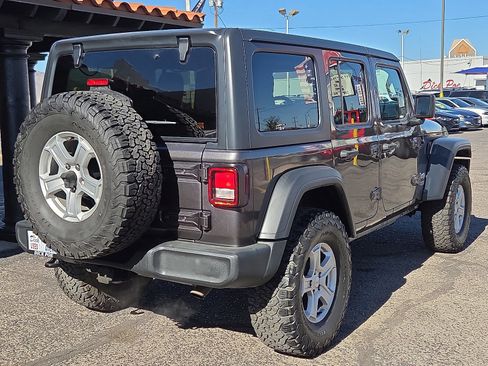 Used 2019 Jeep Wrangler Unlimited Sport S image 4