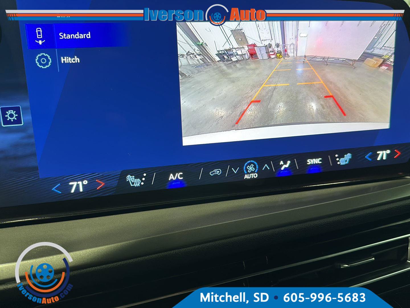 Used 2026 Chevrolet Traverse LT AWD/4WD image 19