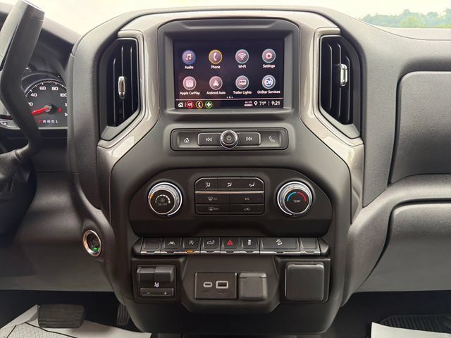Used 2025 Chevrolet Silverado 1500 Custom Trail Boss w/ Turbomax Blackout Package AWD/4WD image 18