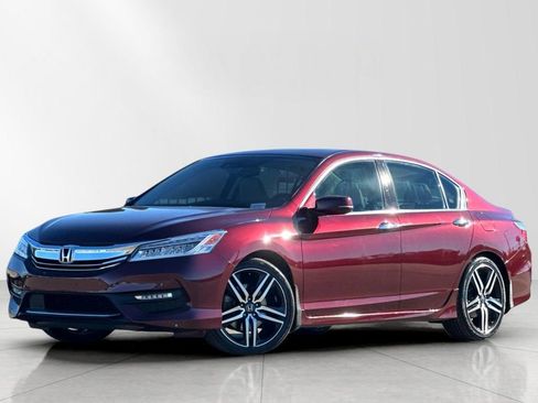 Used 2016 Honda Accord Touring image 2