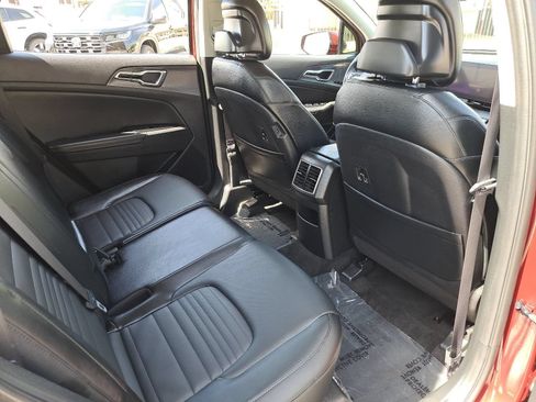 Used 2024 Kia Sportage SX FWD image 11