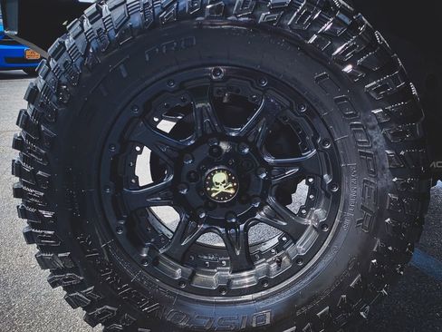 Used 2015 Jeep Wrangler Unlimited Sport w/ Quick Order Package 24S AWD/4WD image 5