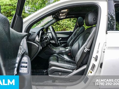 Used 2020 Mercedes-Benz GLC 300 image 19