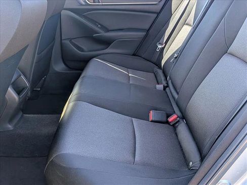 Used 2018 Honda Accord LX image 13