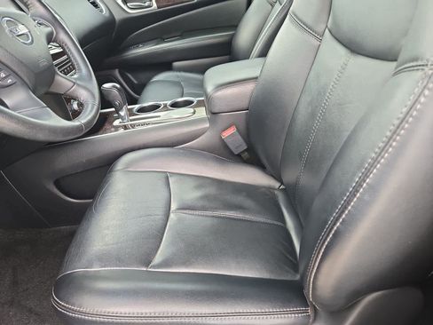 Used 2014 Nissan Pathfinder SL w/ Cargo Package FWD image 15