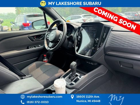Used 2025 Subaru Forester Premium AWD/4WD image 16