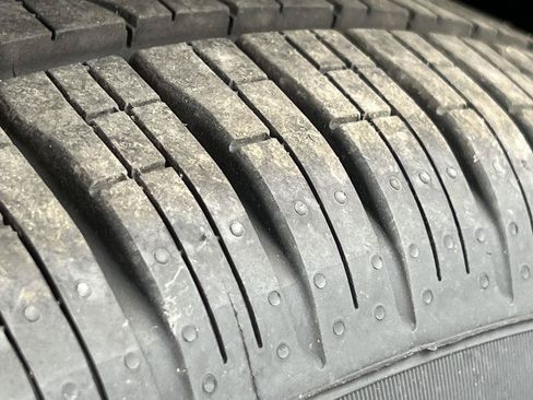 Used 2026 Chrysler Pacifica Select AWD/4WD image 9