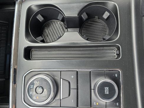 Used 2024 Ford Expedition Max XLT image 34