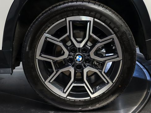New 2026 BMW X1 xDrive28i w/ Convenience Package AWD/4WD image 8