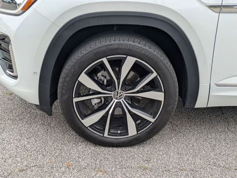 Used 2025 Volkswagen Atlas SEL Premium R-Line AWD/4WD image 10