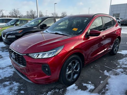 Used 2023 Ford Escape ST-Line Select w/ Tech Pack #2 image 2