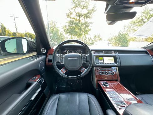 Used 2017 Land Rover Range Rover HSE image 61