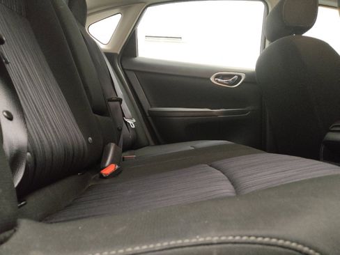 Used 2019 Nissan Sentra SV FWD image 19