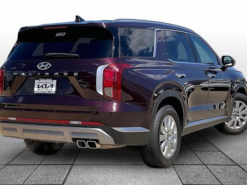 Used 2024 Hyundai Palisade SEL FWD image 12