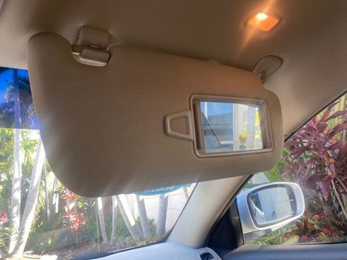 Used 2012 Hyundai Genesis 4.6 image 66