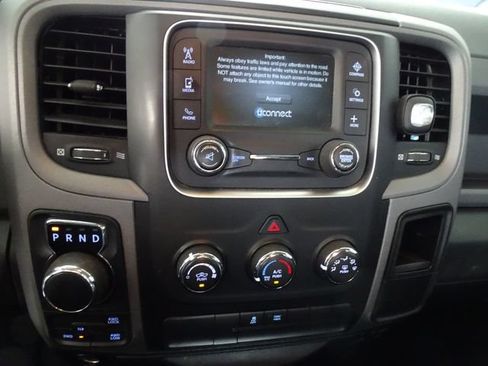 Used 2018 RAM 1500 Express w/ Black Ram 1500 Express Group AWD/4WD image 9