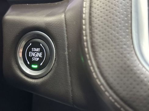 Certified 2021 GMC Yukon XL SLT w/ SLT Luxury Plus Package image 17