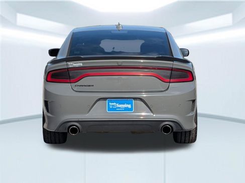 Used 2019 Dodge Charger Scat Pack RWD image 5