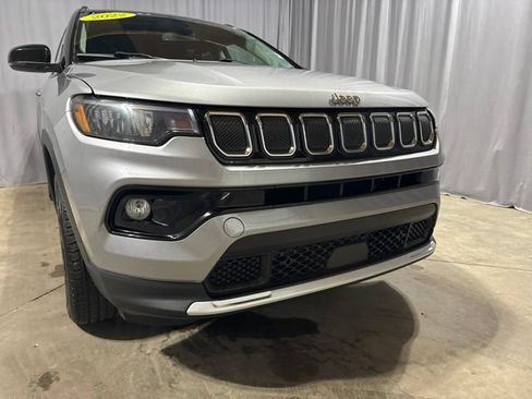 Used 2022 Jeep Compass Limited AWD/4WD image 13