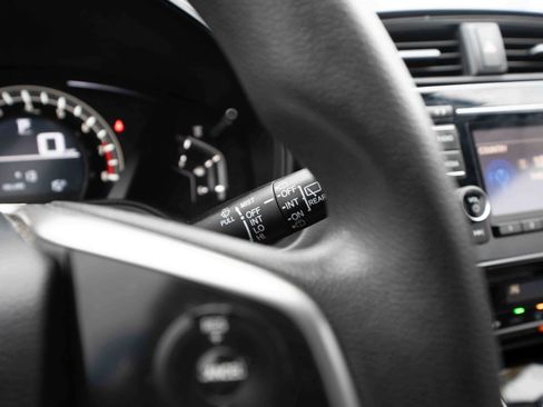 Used 2017 Honda CR-V LX image 13