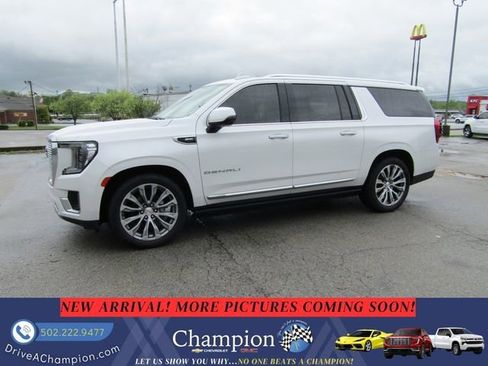 Used 2021 GMC Yukon XL Denali w/ Denali Ultimate Package AWD/4WD image 1