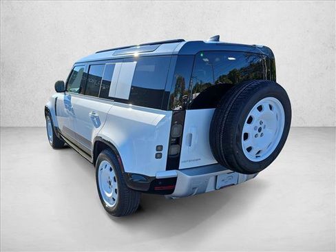 Used 2026 Land Rover Defender 110 S AWD/4WD image 7