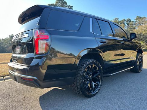 Used 2021 Chevrolet Tahoe LT w/ LT Signature Package image 5