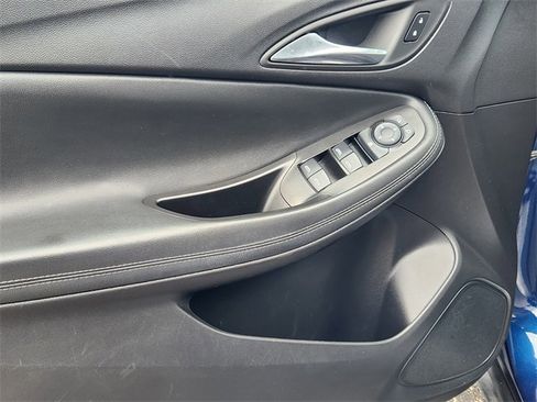 Used 2023 Buick Encore GX Select image 18