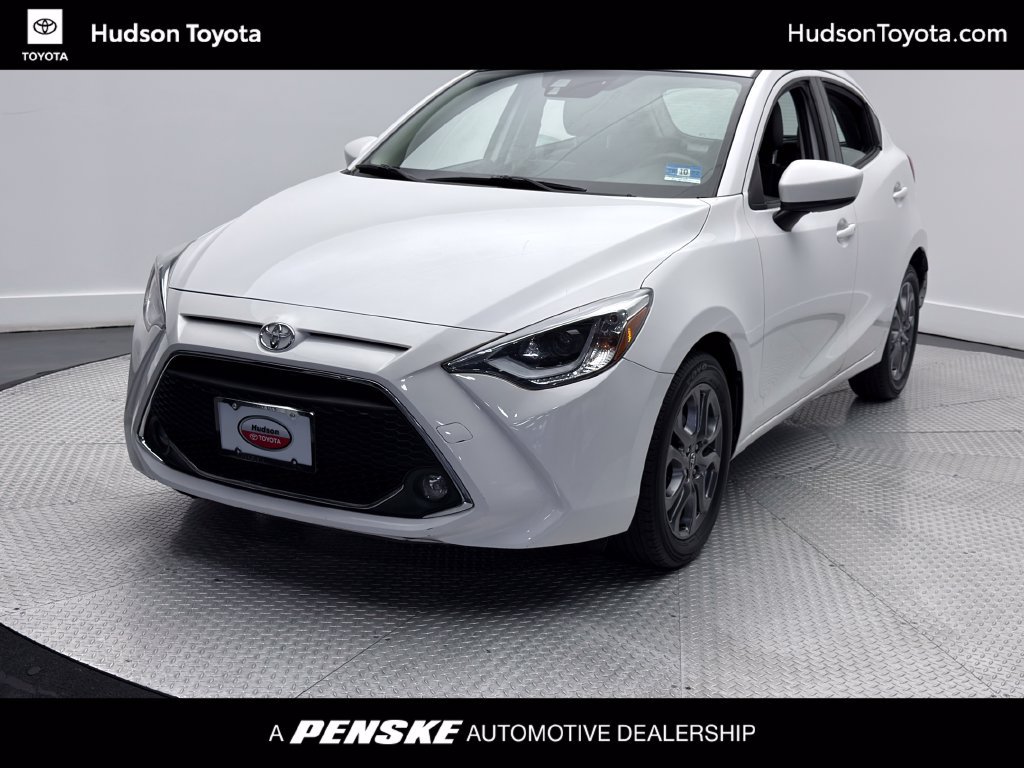 Used 2020 Toyota Yaris XLE FWD image 1