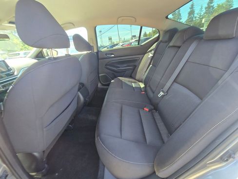 Used 2020 Nissan Altima 2.5 S FWD image 16