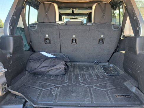 Used 2020 Jeep Wrangler Unlimited Sport S image 24