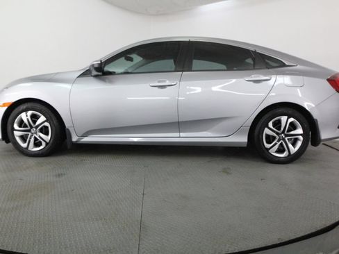 Used 2017 Honda Civic LX image 5
