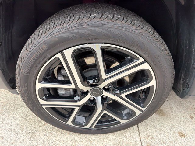 Certified 2025 Jeep Compass Limited AWD/4WD image 9