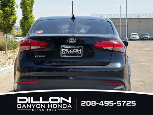 Used 2017 Kia Forte LX FWD image 7