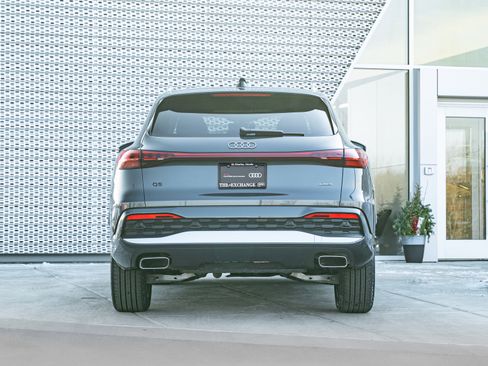 Certified 2025 Audi Q5 Premium w/ Convenience Package image 28