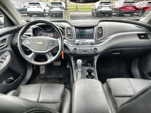 Used 2016 Chevrolet Impala LT w/ Convenience Package FWD image 18