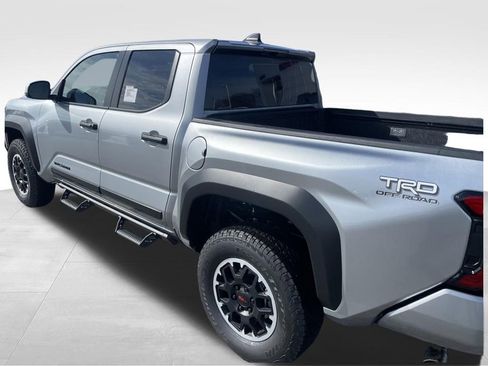 New 2026 Toyota Tacoma TRD Off-Road image 5