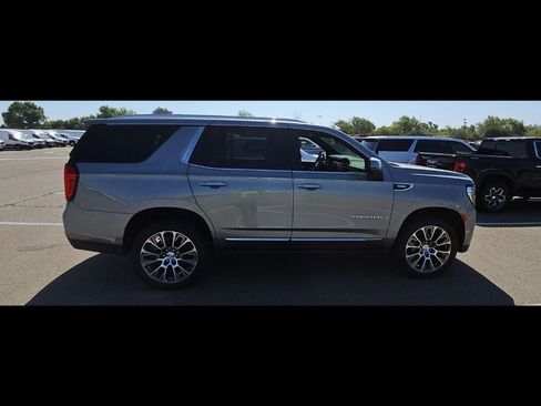 Used 2024 GMC Yukon Denali RWD image 10