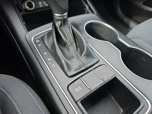 Used 2017 Kia Sorento L image 24