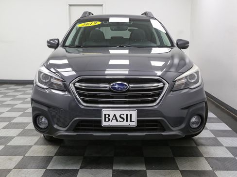 Used 2019 Subaru Outback 2.5i Limited w/ Protection Package #1 image 3