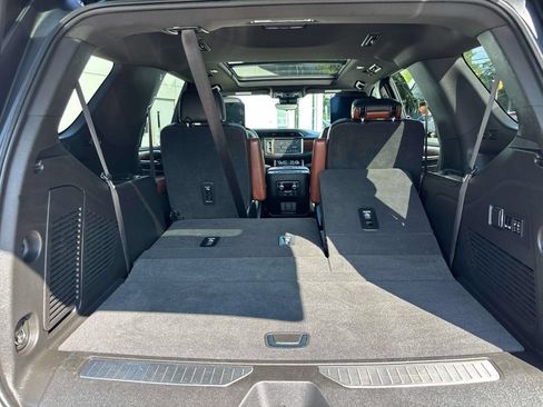 Used 2023 GMC Yukon Denali Ultimate AWD/4WD image 20