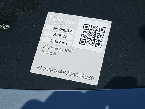 Used 2025 Hyundai Ioniq 6 SE RWD image 23