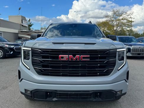 Used 2024 GMC Sierra 1500 Elevation AWD/4WD image 2