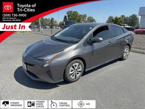 Used 2016 Toyota Prius Three w/ Advanced Technology Package FWD image 34