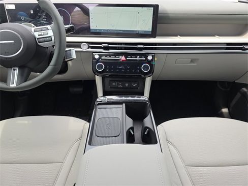 New 2025 Hyundai Tucson Limited image 14