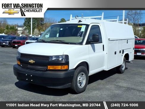 New 2025 Chevrolet Express 3500 w/ Power Convenience Package RWD image 6