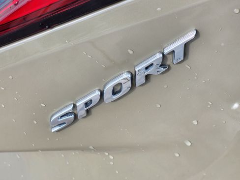 Used 2025 Honda Civic Sport image 10